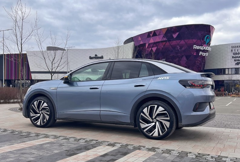 Як працює система автоматичного паркування та навіщо вона потрібна